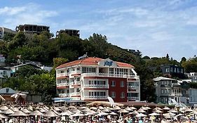Hotel Noy